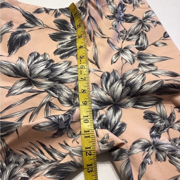 Leith Pink Floral Pattern pants Size Small - Picture 7 of 11